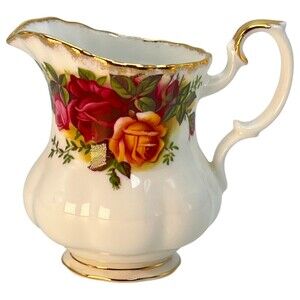 Royal Albert Old Country Roses Medium Creamer Bone China 4 oz